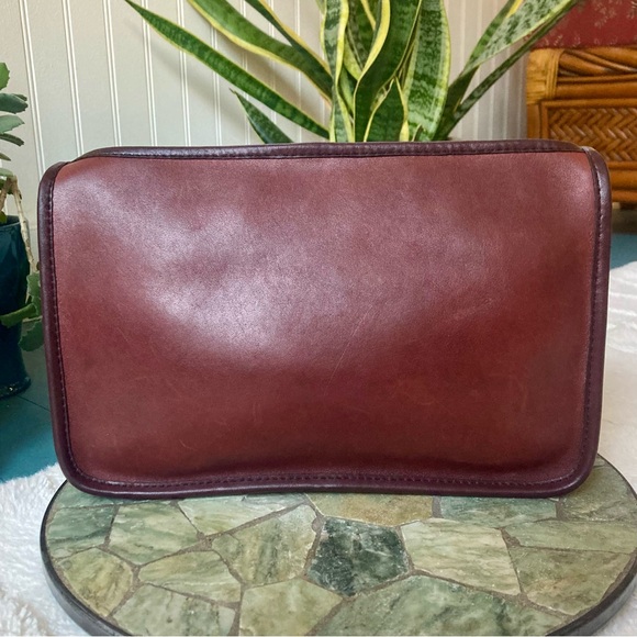 Coach Vintage Basic Bag Burgundy 9455 - Picture 4 of 15